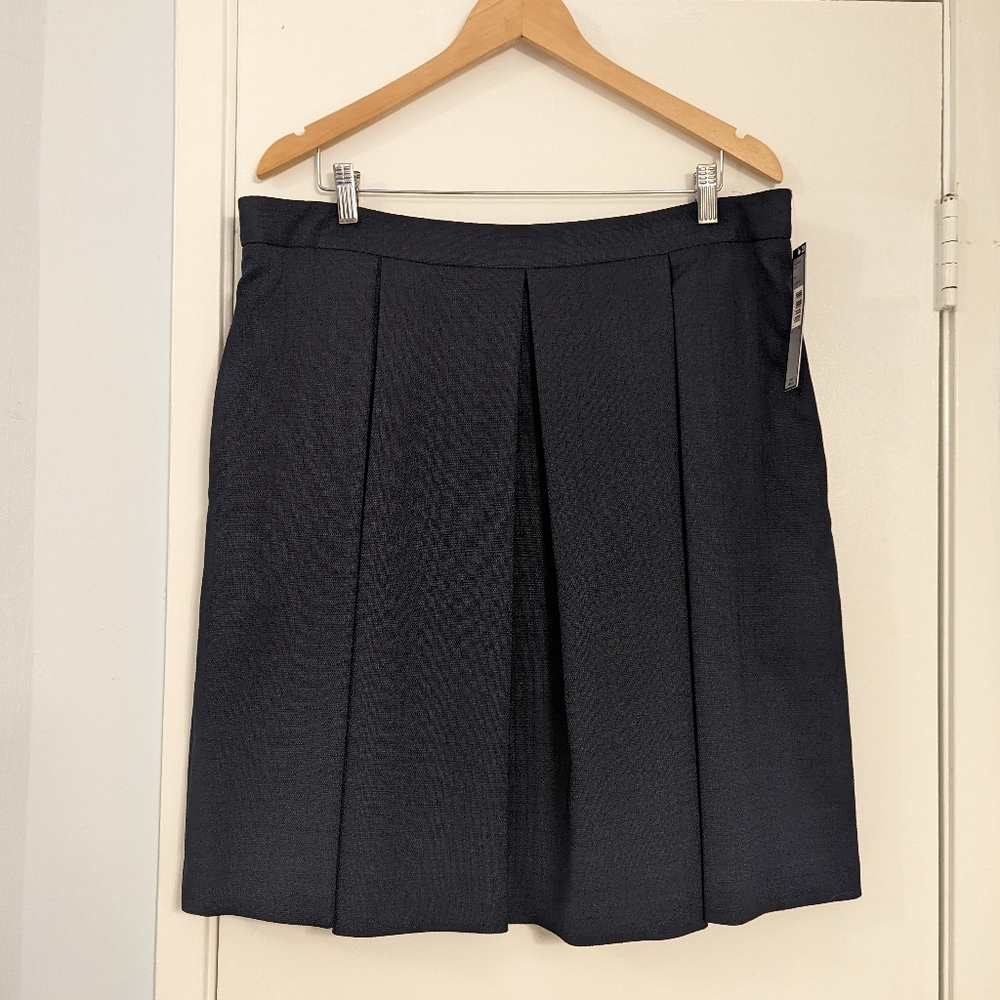 Tahari Navy Blue Pleated Skirt
